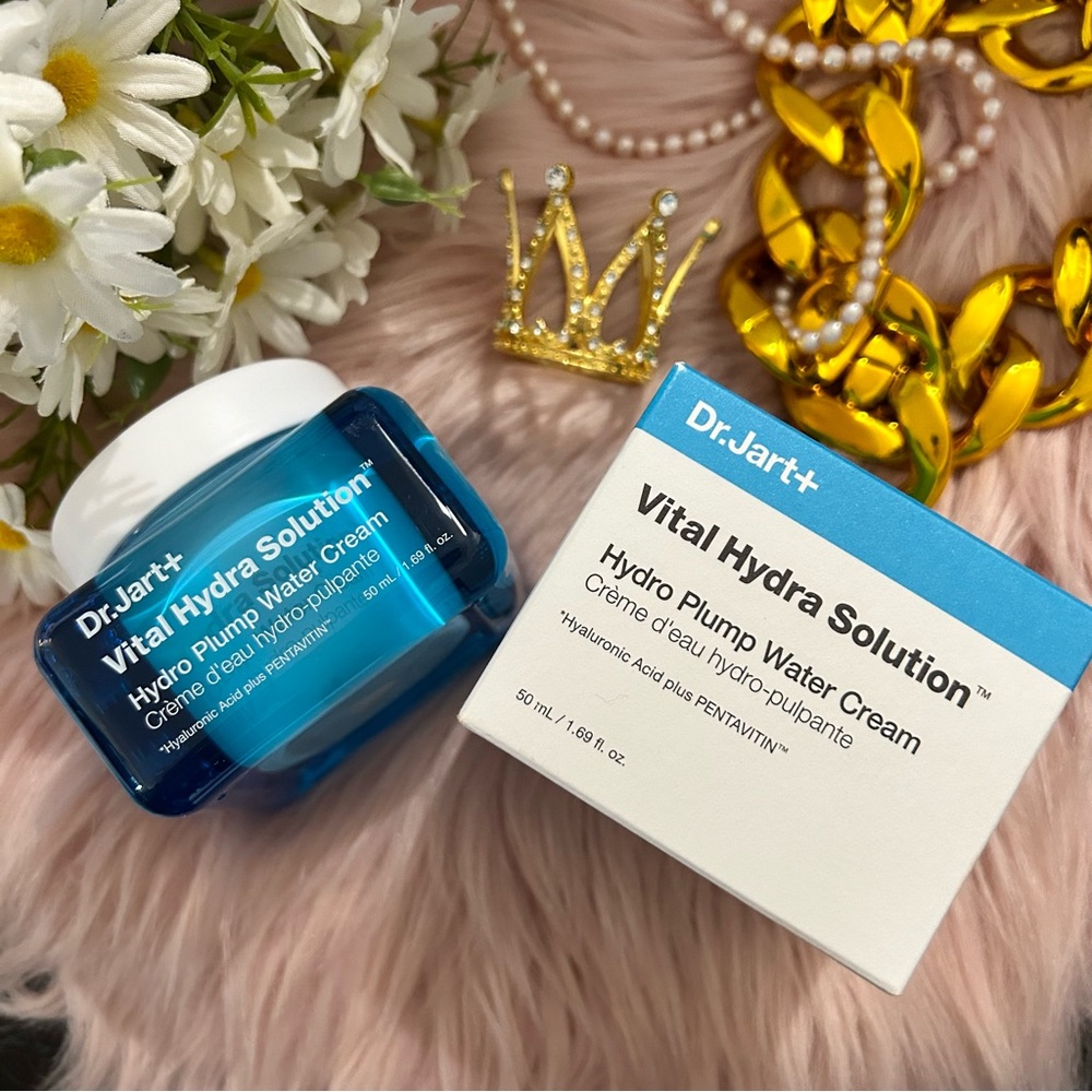 BNIB VITAL HYDRA SOLUTION™ WATER CREAM GLOW MOISTURIZER WITH HYALURONIC ACID!